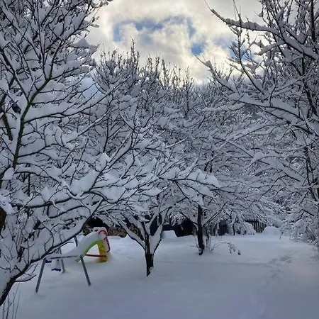 Utulna Chaloupka Na Valassku Valasska Bystrice